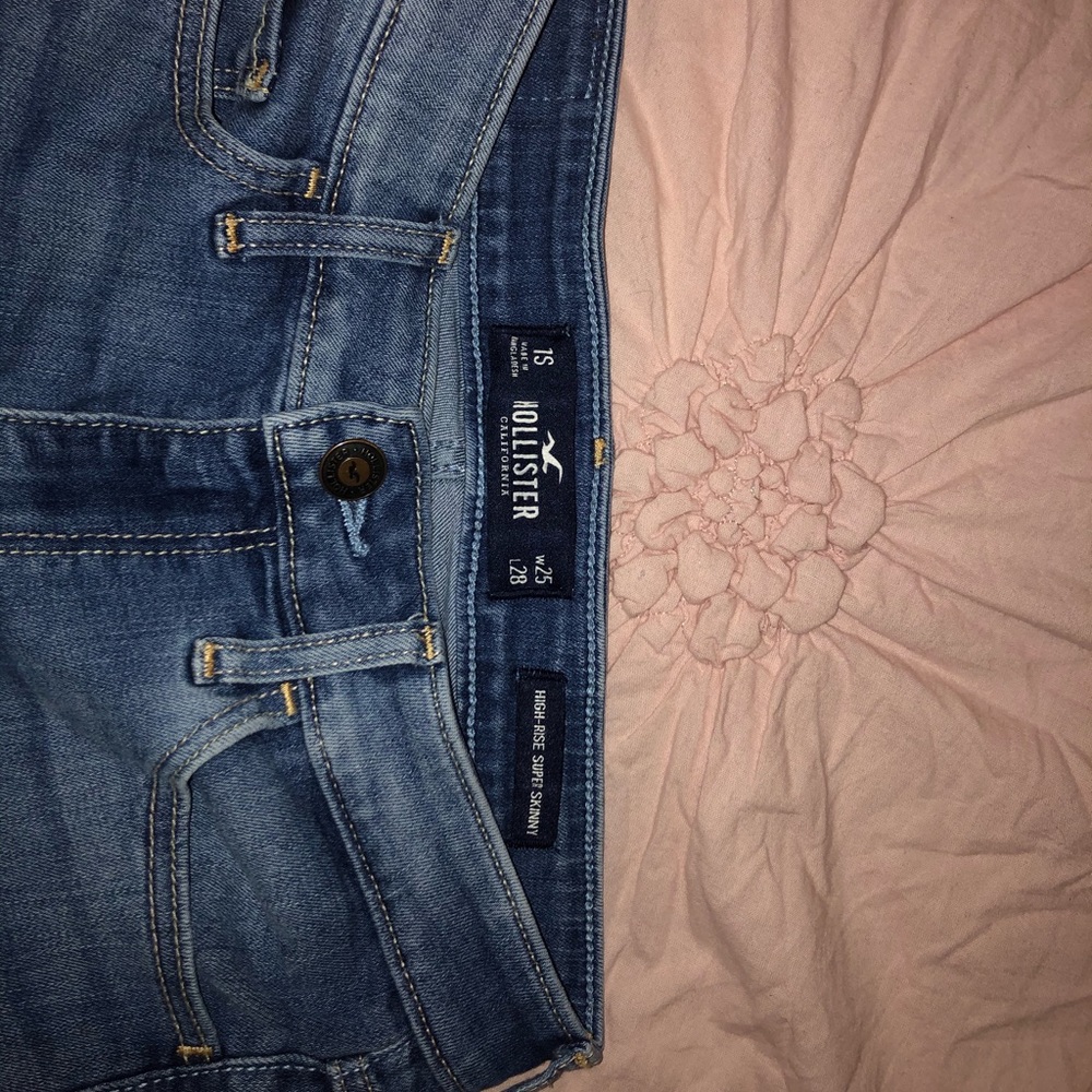 Hollister skinny jeans